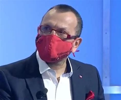 „náš hněv je a bude nekonečný! napsal starosta na oficiální stránku radnice k fotografiím záchrany vodních živočichů pod vedením sdh řeporyje. „Chovejte se slušně, nebuďte drzej": Pavel Novotný si ...