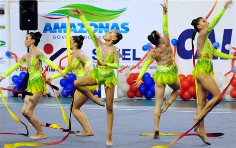 Ela se tornou um esporte olímpico a partir da grécia, pois os gregos começaram a utilizar nas olimpíadas de atenas no ano de 1896, mas só para os homens. AM sedia Copa do Brasil e Brasileiro de Ginástica Rítmica ...