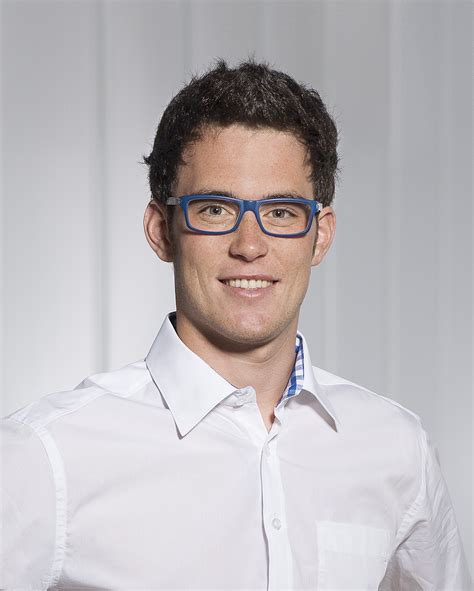 Thierry jean neuville (born 16 june 1988) is a belgian rally driver who is competing in the world rally championship for hyundai motorsport. Hyundai Motorsport stelt Thierry Neuville aan als ...