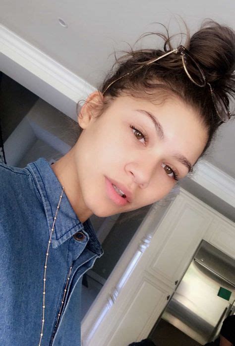 Zendaya is the daughter of claire and kazembe ajamu coleman. Who is Zendaya? Her Parents, Age, Height, Siblings ...