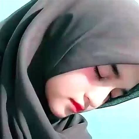 Kami jual blouse hijab atasan wanita modern ini dengan harga yang murah di toko online shop atau olshop topkeren.com. Foto Cewek2 Cantik Lucu Berhijab Cadar : 1001 Gambar ...