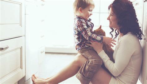 Check out this awesome fit mom routine! 12 Realities Of All-Boy Moms