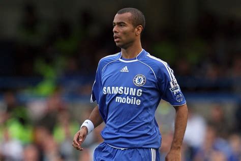 In the game fifa 19 his overall rating is 70. Premier League Icons: Ashley Cole | Football Whispers