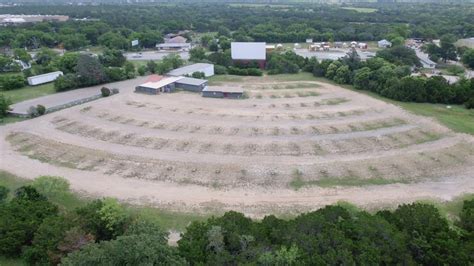 Drive in, see a movie, and stay the night at doc's drive in! 15 Drive-in Movie Theaters to Check Out In Texas - Aceable