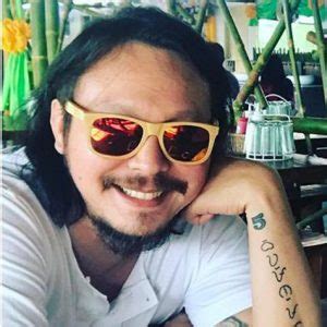 Is a filipino film actor. Baron Geisler, ini-enjoy na lang ang suspensyon, kahit ...