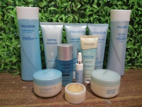 Harga produk wardah yang satu ini cukup murah yaitu rp 16.000 saja. 7+ Daftar Harga Produk Wardah Kosmetik Terbaru 2020 ...