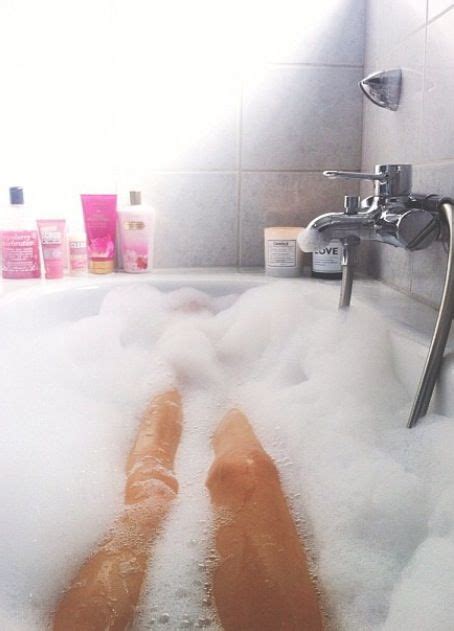 Once your tub is filled with the desired amount of foamy frothy bubbles, drop in the bath bomb portion and enjoy the fizzy color show! Пин от пользователя mary* на доске Quality Me-time ...