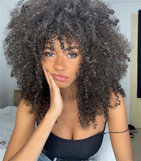 All hail for those short curly hair gives you a unique, playful and chic look. Pin by Gayle Patrick on H A I R (With images) | Curly hair ...