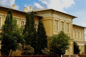 Brosura cuprinde informatii legate de admiterea in invatamantul liceal, invatamantul si invatamantul dual si reprezinta. Admitere liceu 2021 - lista specializari, medii, top licee