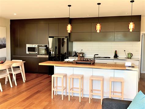 Our company provides a full range service of design, manufacture, installation and appliances for your dream kitchen. Saint Heliers's kitchen - GJ Kitchens - Auckland kitchens ...