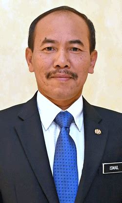 Ismail holds a bachelor of economics (hons) degree from university of malaya and a master of business administration degree and a doctorate. Civil service reshuffle will involve all levels - KSN ...