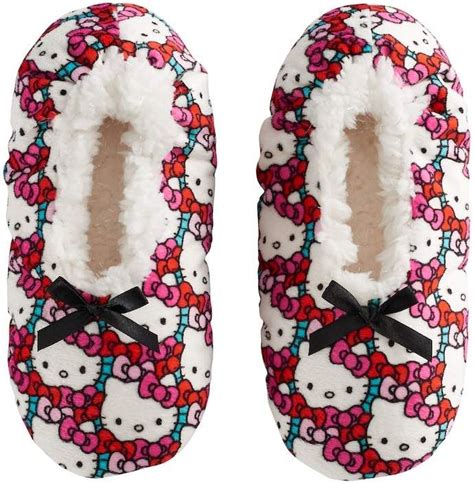 Produkte ✓ alle bestseller aus 2021 ✓ alle kollektionen aus 2021 » jetzt entdecken! Hello Kitty Girls 4-16 Hello Kitty® Fuzzy Babba Slippers ...