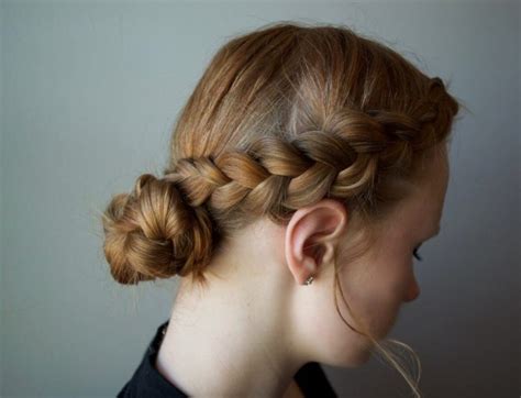 Easy hairstyles are for girls who have no time or only have limited time in styling their hair. 30 Cute and Simple Hairstyles For School | Hairdo Hairstyle