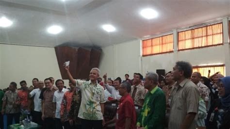 Berikut ini adalah contoh kata sambutan untuk perpisahan sekolah. Kata Sambutan Natal Sekolah Minggu | berita terbaru hari ini