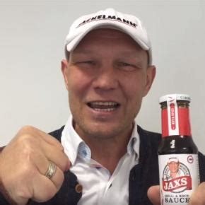 Bei einem mehr, beim anderen weniger. Axel Schulz Comeback: Vom Profiboxer zum Soßenkasper!