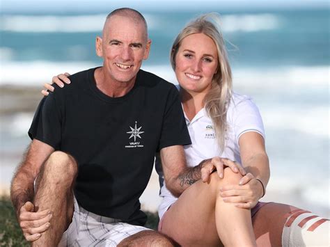 Kaylee mckeown has broken the commonwealth record in the women's 200 metres backstroke on the final night of australia's mack horton was named in australia's olympic squad as a relay swimmer. Taylor and Kaylee McKeown's father diagnosed with brain ...