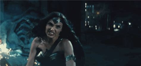 Now i want to make 'wonder woman 2.' it's a. Wonder Woman Superman GIFs - Find & Share on GIPHY