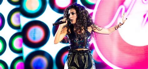 The carnaval will feature a night market with apothecaries and other. Luna Melis/ Video, l'inedito "Los Angeles": la polemica ...
