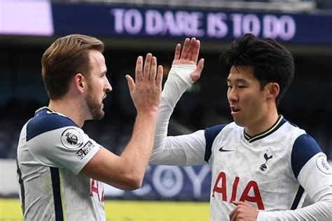 Rumble — tottenham hotspur finally opened its shiny new £1.3 stadium amid glorious fanfare wednesday, by hosting crystal palace in the premier league. Tottenham Vs Leeds, Tuah Kane-Son Kembali, Sederet Rekor Lahir