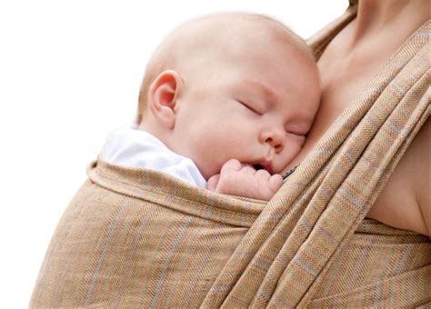 mimpi menggendong bayi dan menyusui
