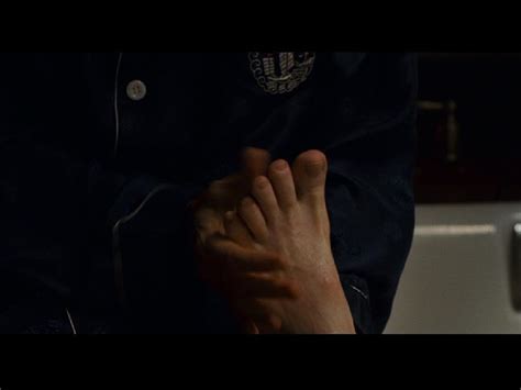 Julianne moore, имя при рождении — джу́ли энн смит (англ. Julianne Moore's Feet
