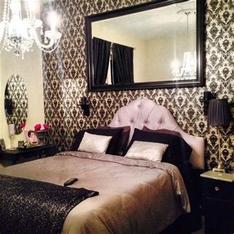 Browse 271 photos of old hollywood glamour. Black and Grey/ Silver Old Hollywood Glamour Bedroom ...