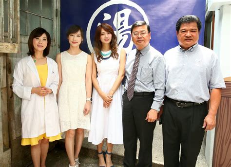 Share the world's most popular and beautiful girls every day. Re: 新聞 吳宇舒老公爆曖昧小17歲大眼正妹! 甜 - Gossiping板 - Disp BBS