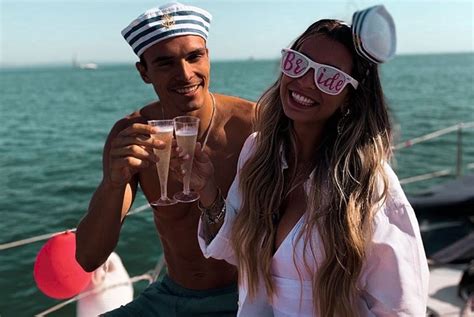 Cláudio ramos «provoca» patrícia palhares: «Cem vezes sim!»: namorada de João Palhinha deu a resposta ...