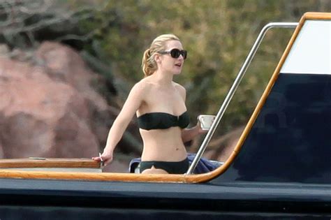 Only high quality pics and photos with kate winslet. Kate Winslet Bikini Photos in Mexico After Breakup With ...