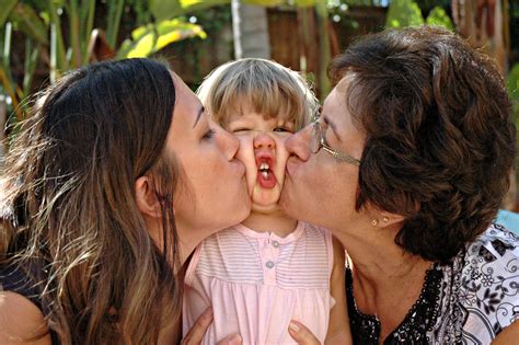 Одно событие завершилось до другого.) decide. i love the cheeks! cute grandma mom daughter photo ;D ...