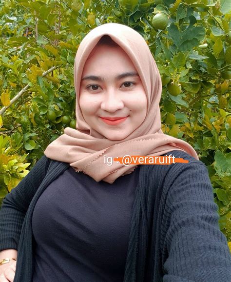 Check spelling or type a new query. Kumpulan cerita dan foto ukhti nonjol siap crottt