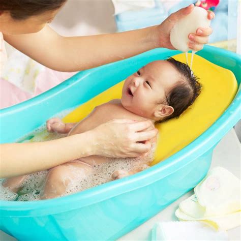 Although bathing a slippery, squirming, and sometimes you may be surprised to learn that your newborn doesn't need that many baths. Newborn Anti-slip Sponge Foam Pad Imitation Of Uterus ...