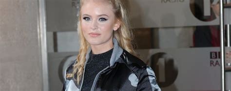 See more ideas about zara larsson, zara, zara lasson. Sängerin Zara Larsson: So erobert Mann ihr Single-Herz ...