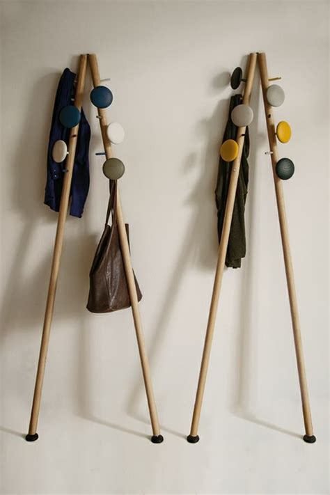 Garderobe selber bauen design garderobenständer y von klybeck in 2020 garderobe, garderobe kinderzimmer selber bauen schrank unter, garderobe anleitung und, garderobe hakenleiste und sitzbank selber bauen einfach, kleiderständer selber bauen 25 diy garderobenständer, garderobe. Stylische Garderoben und Garderobenständer mit elegantem Design - Neueste Dekoration, #coath ...