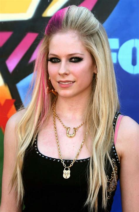 #avril lavigne #avril #concert #live #guitar #voice #emo #emocore #punk #black #smile #madness #crazy #lines #cute #im with you #keep holding on #complicated #i will #avril lavigne #emo #scene #2000s aesthetic #2000s #pink #flashing #webcore #my blingee #blingee #2000s nostalgia #nostalgia. avril lavigne hot scene | Avril Lavigne (With images) | Straight hairstyles, Long hair styles ...