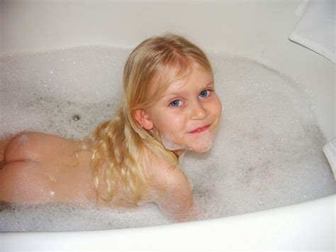 Your little tyke will be mesmerized! A New Day: 1, 2, 3, whoa... 4!