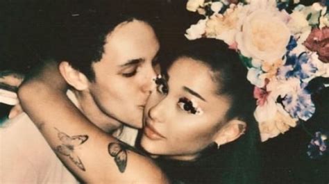 In march 2020, it was reported that they had been dating for two months. Resmi Menikah, Intip 6 Potret Kebersamaan Ariana Grande ...