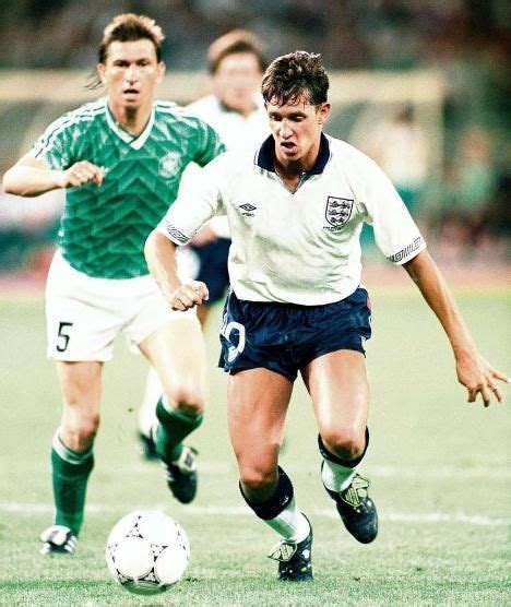 A unique blend of skill, intelligence and charm. Englands Sturm-Legende Gary Lineker: „Wir Engländer ...