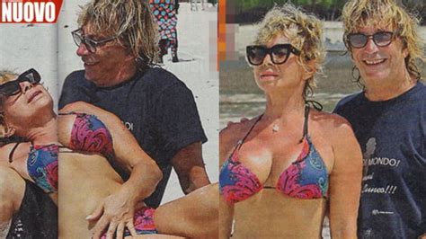 Un matrimonio che dura da 32 anni quello fra carmen russo e enzo paolo turchi risposati nel 2015 dopo la nascita della loro figlia. Carmen Russo: il super bikini durante la vacanza in famiglia