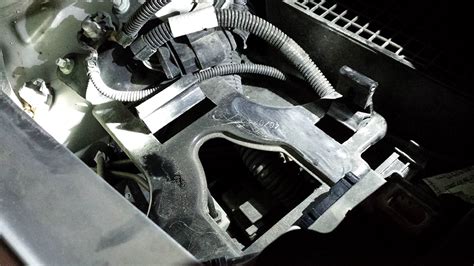All doors are unlocked except the rear hatchback. » How to remove the Porsche Cayenne 955 ECU