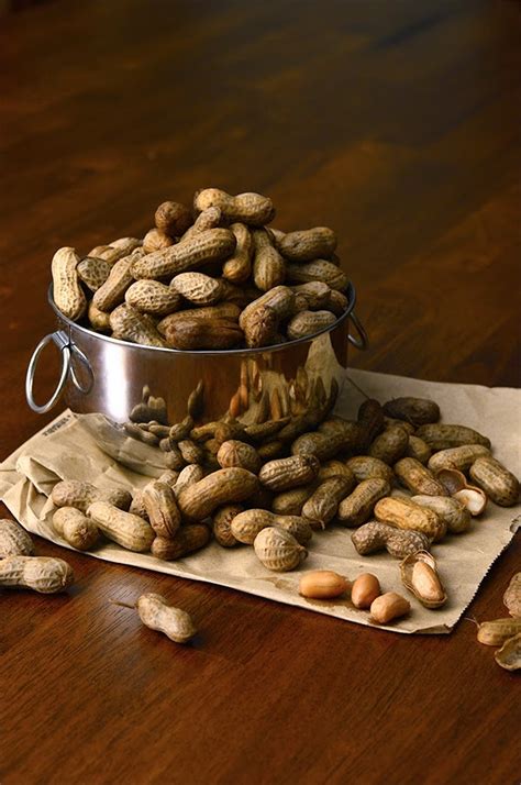 One of my cats like boiled peanuts. Vietnamese Recipes Boiled Peanuts (Mixed with Salt ...