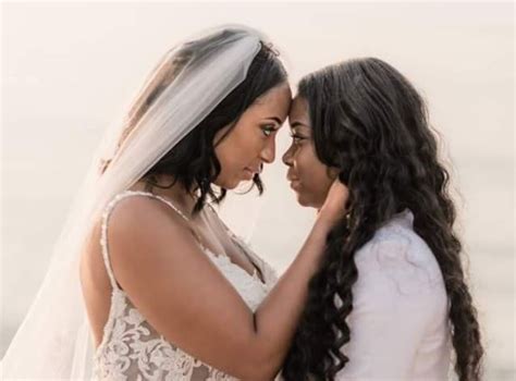 This is part of event blogging program which generates an ample amount of money whenever any festival is about to arrive. Wedding Photos Of Lesbian Couple In The U.S. Go Viral ...