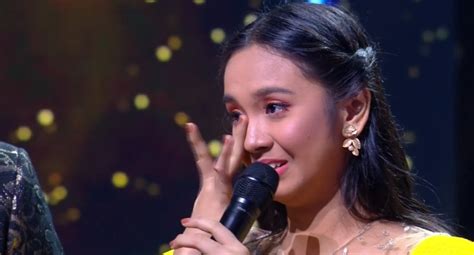 Lalu, siapa sosok lyodra ginting peserta indonesian idol 2019 yang trending di youtube. Suara Merdu Lyodra Ginting Menggemparkan Panggung Spektakuler Indonesia Idol 2019 - Karo Gaul