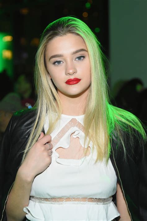If you own the rights to any of the images and do not wish them to appear on the site please contact us, and they will be removed instantly! Lizzy Greene Photos Photos - Vivienne Hu Fall Winter 2018 New York Fashion Week Runway Show ...
