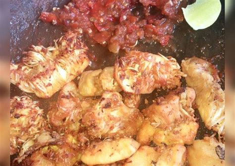 Anda bisa membuatnya untuk menu makan yang lebih berselera. Resep Mandai goreng sambal mentah oleh amel amador - Cookpad