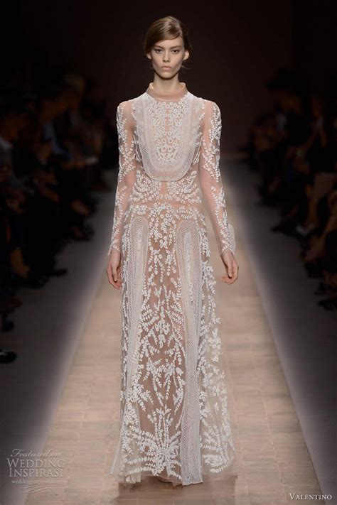 Whatever you're shopping for, we've got it. Valentino Spring/Summer 2013 Ready-to-Wear | Wedding Inspirasi