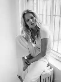 Tiene un hermano mayor, niklas, que también es modelo. Toni Garrn Poses in Laid-Back Styles for Glass Magazine