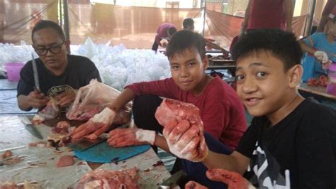Penggunaan identitas anak secara tidak bertanggung jawab untuk bermain media sosial, menurut kpai adalah salah satu wujud data cyber crime. Intip Anak-anak Kecil Ini Ikutan Potong Daging Kurban ...