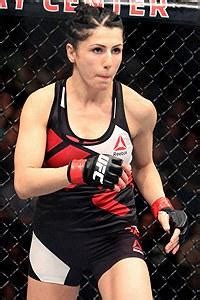 She competes in the ufc strawweight division and is currently one of the top strawweights in the company ranked. Randa Markos | OSOBNOSTI.cz