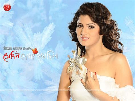 Srabanti chatterjee hot stage parfomance video. Srabanti hot Bengali Actress Super Exposing Photo Shoot - Where Celebrity Are Exposed
